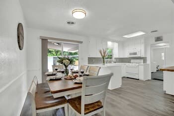 New! Charming House w/ Hot Tub, Grill & Pool Table