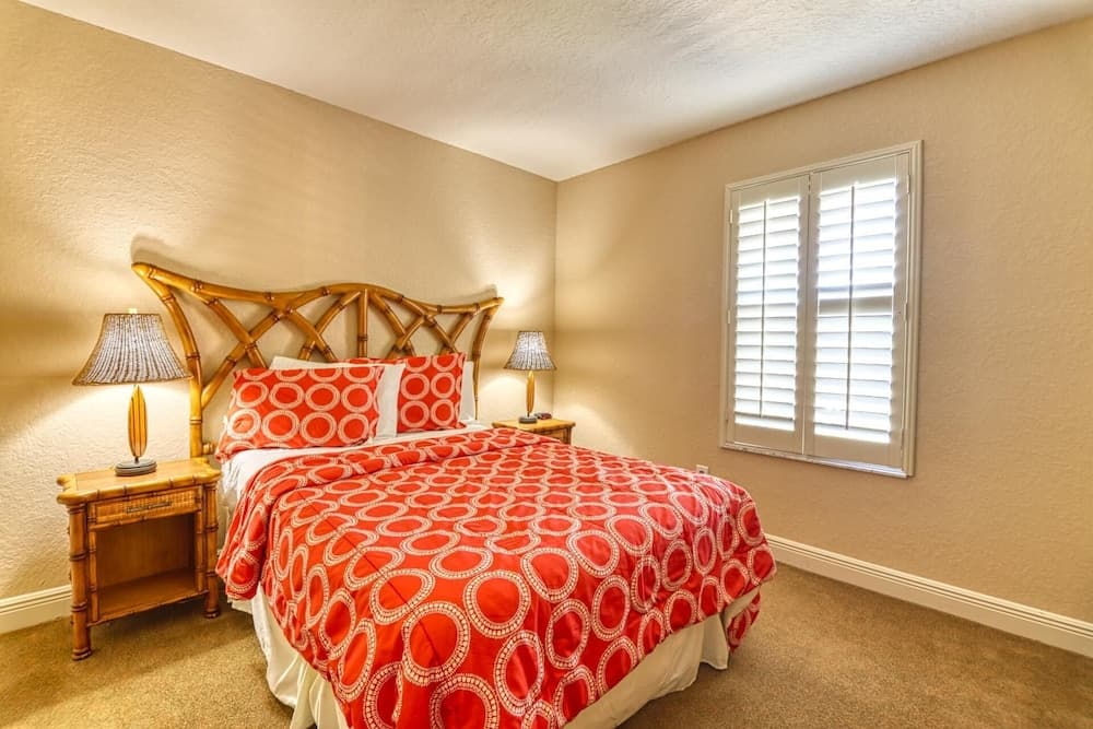 Badri's Regal Palms Townhome