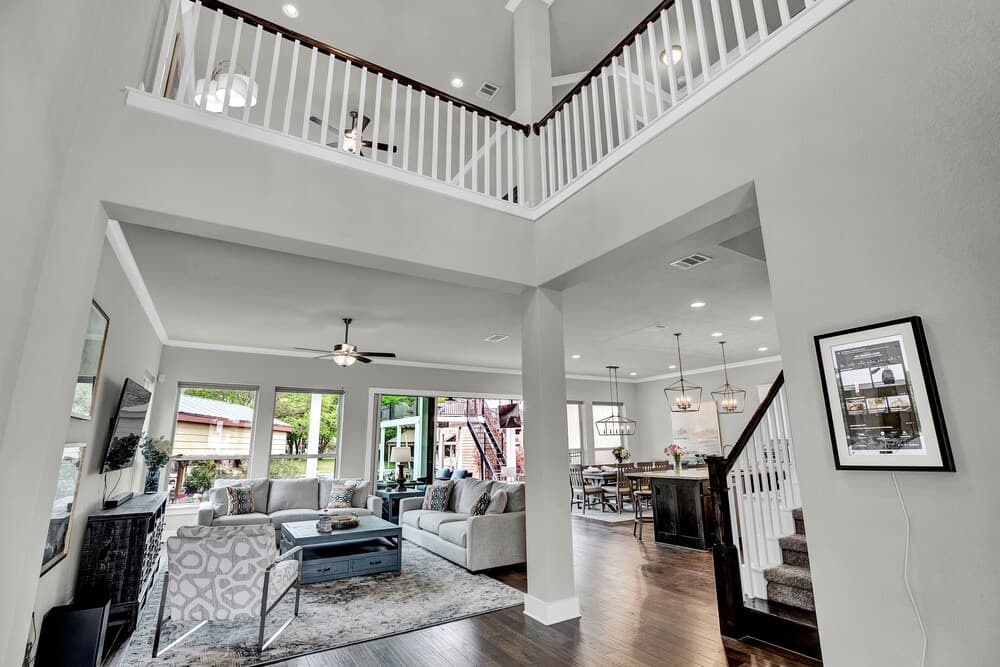 Stunning Luxury Lake Home With Waterfront & Dock!