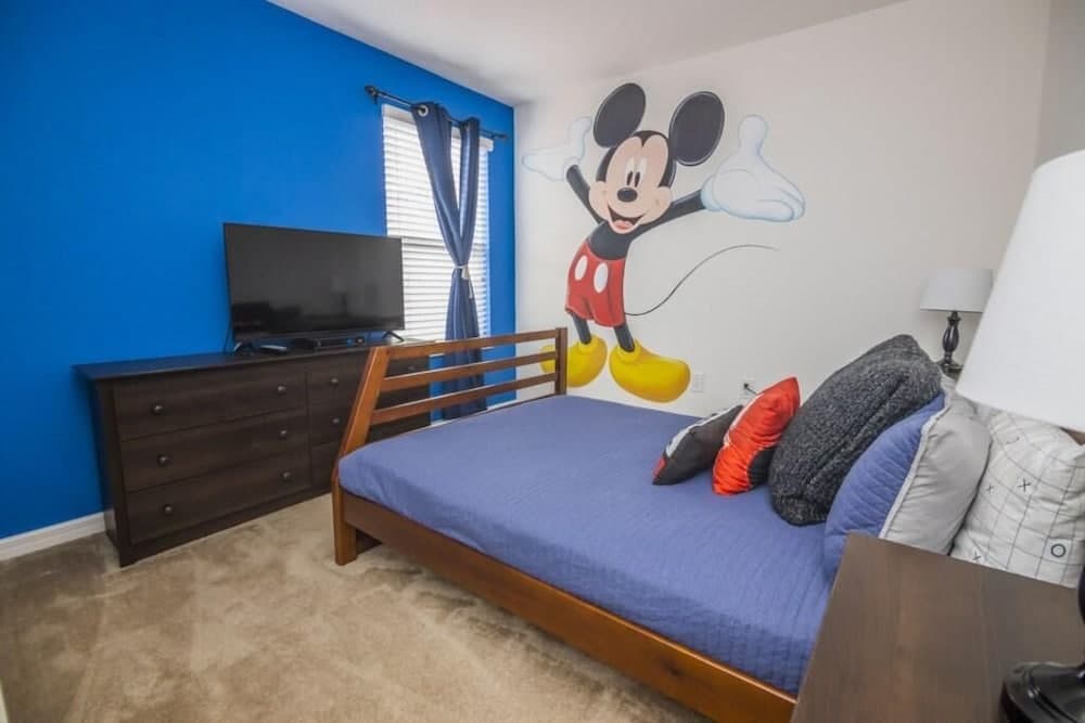 The Stirling Luxury Solterra Vacation Home