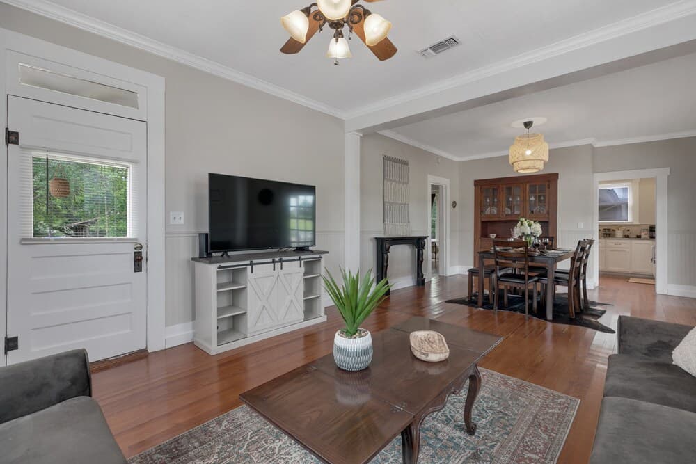 Stunning New Home With Hot Tub Just 1 Mile From Main St!