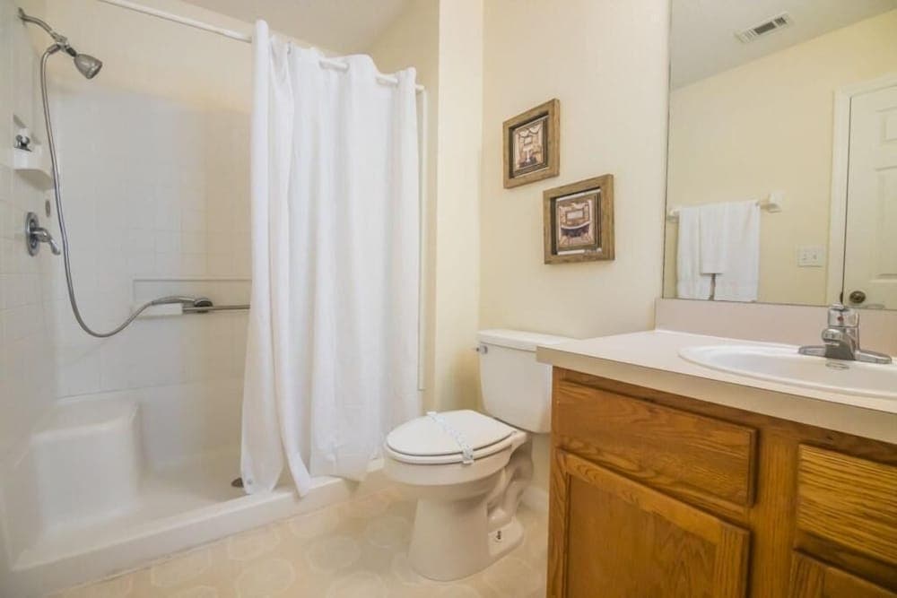 Rolando's Emerald Island Resort Townhouse