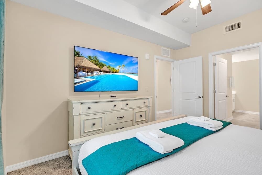 Modern and Spacious 2BD Condo, With Pound View, Close to Disney #3171sl306