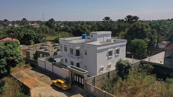 White House Luxury Mansion With a Difference