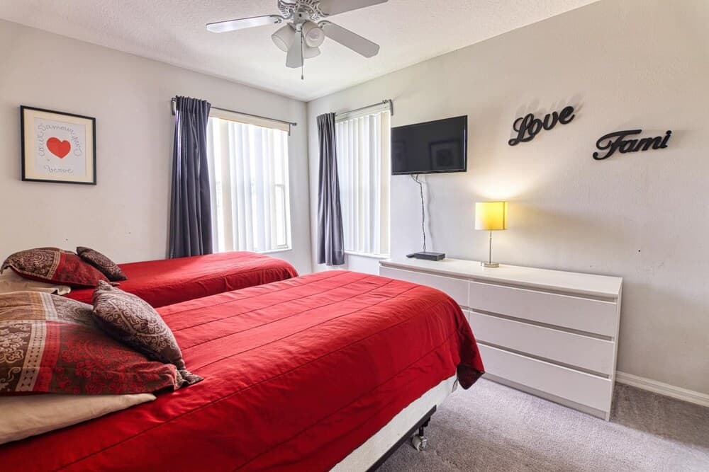 Ricardo's Villas at Island Club Condo