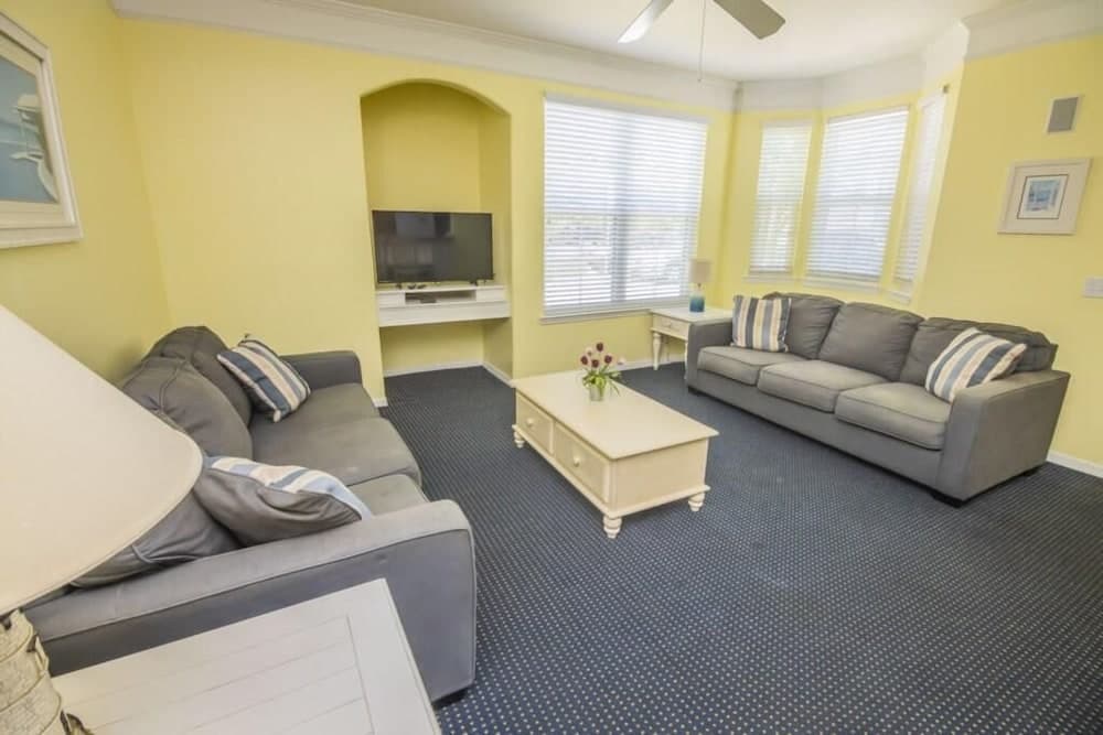 James' Runaway Beach Condo