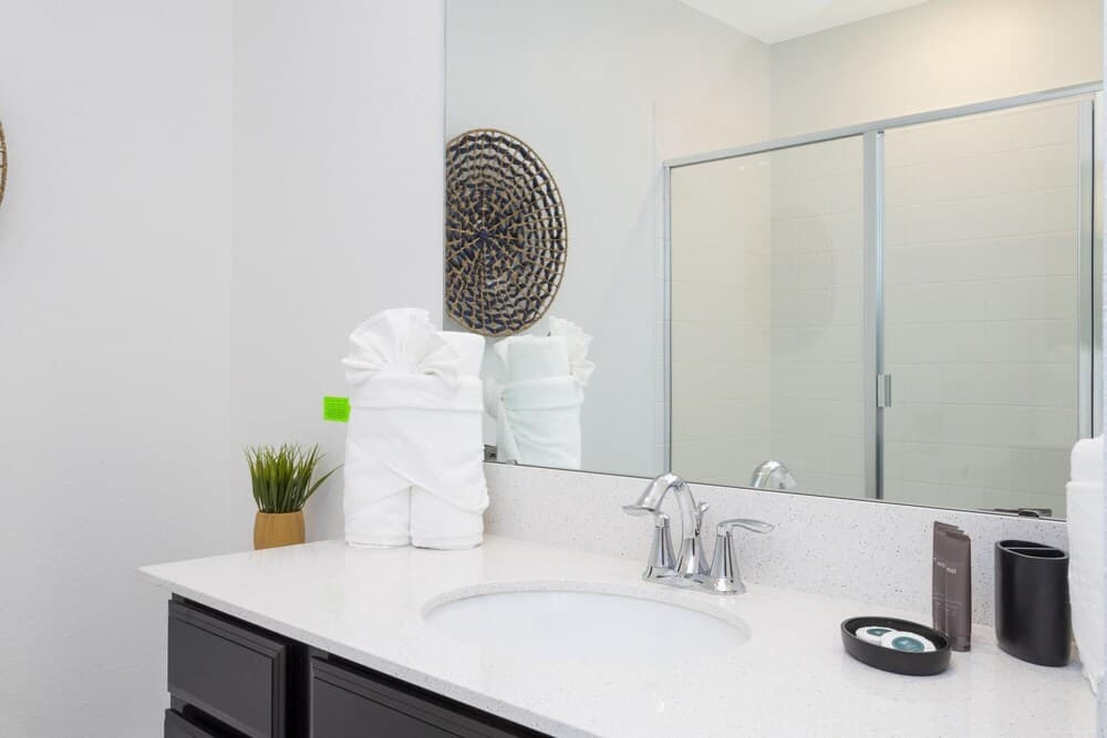 Luxury 2 Bd Close to Disney Champions Gate 1071