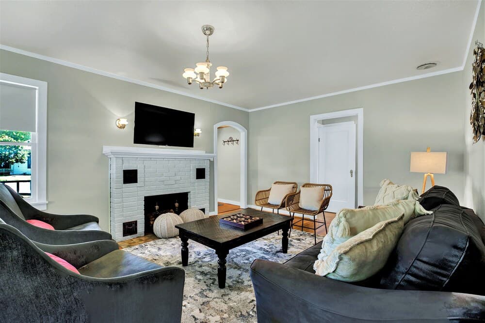 Das Kaderli Walk to Main Firepit and Grill