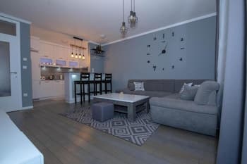 Beautiful Athena Apartment Located in Lukavica