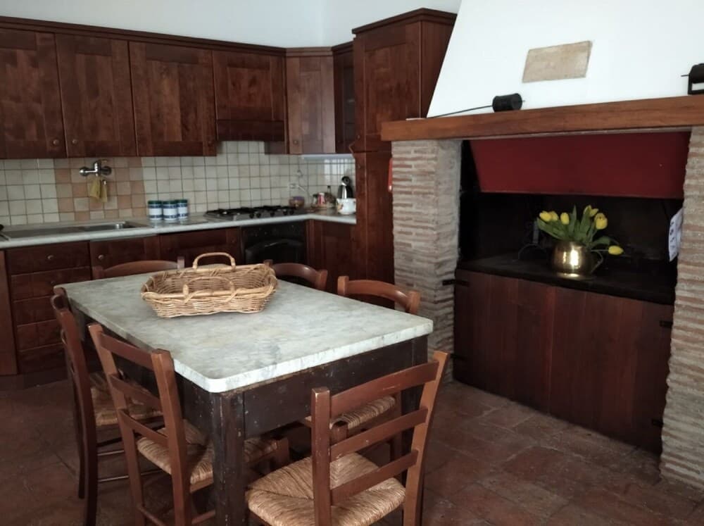 I run Away In Umbria, the Little One