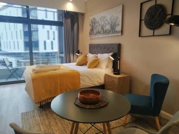 Menlyn Residence Luxury Studio Apartment