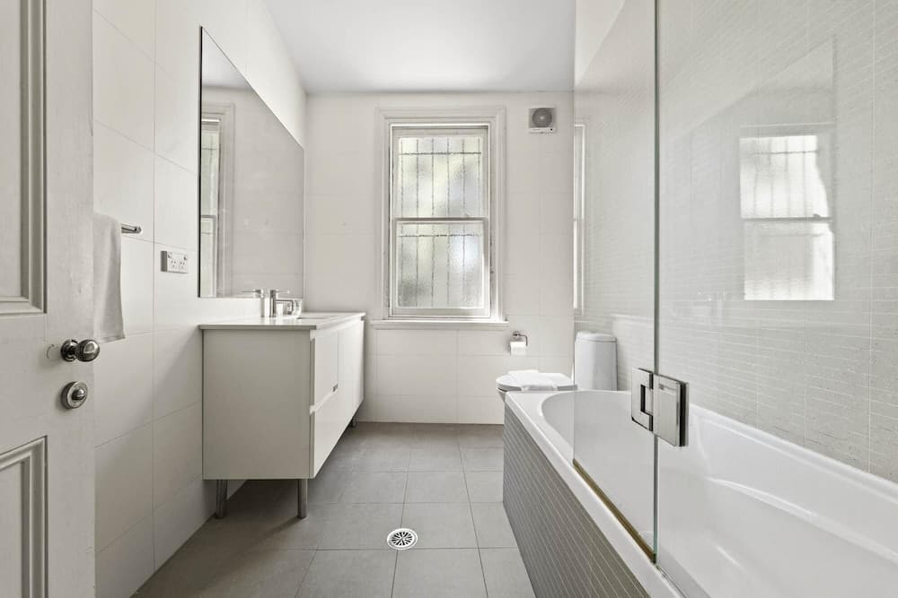 Light Filled Charming Townhouse in Paddington