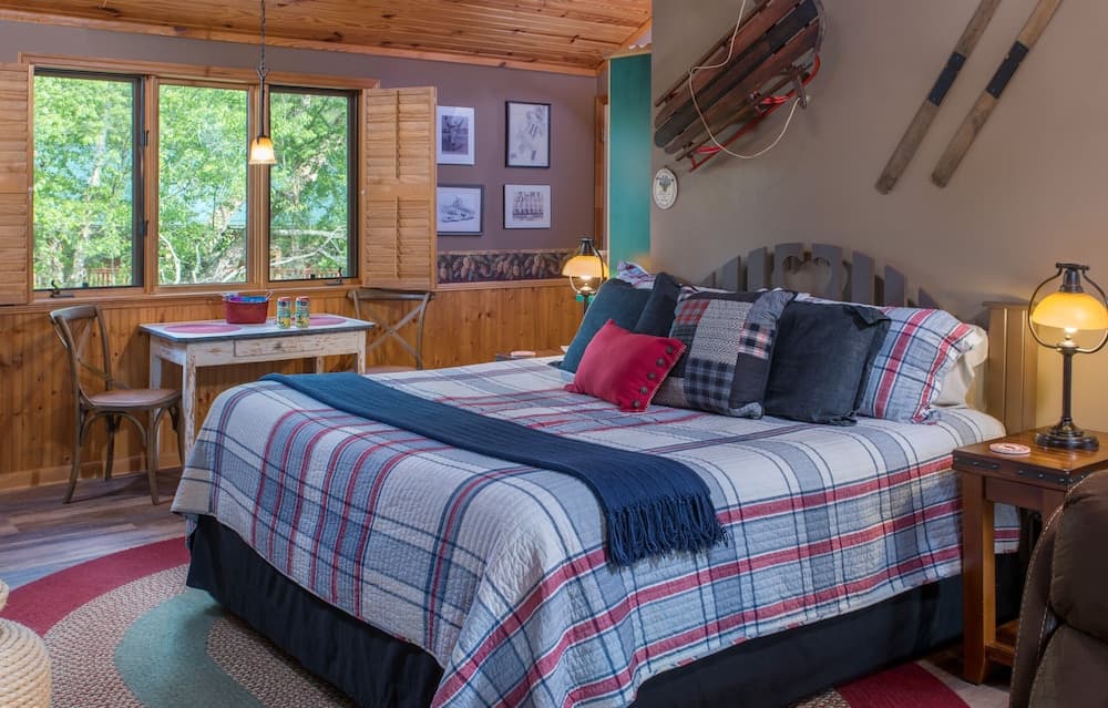 Eureka Sunset Cabins