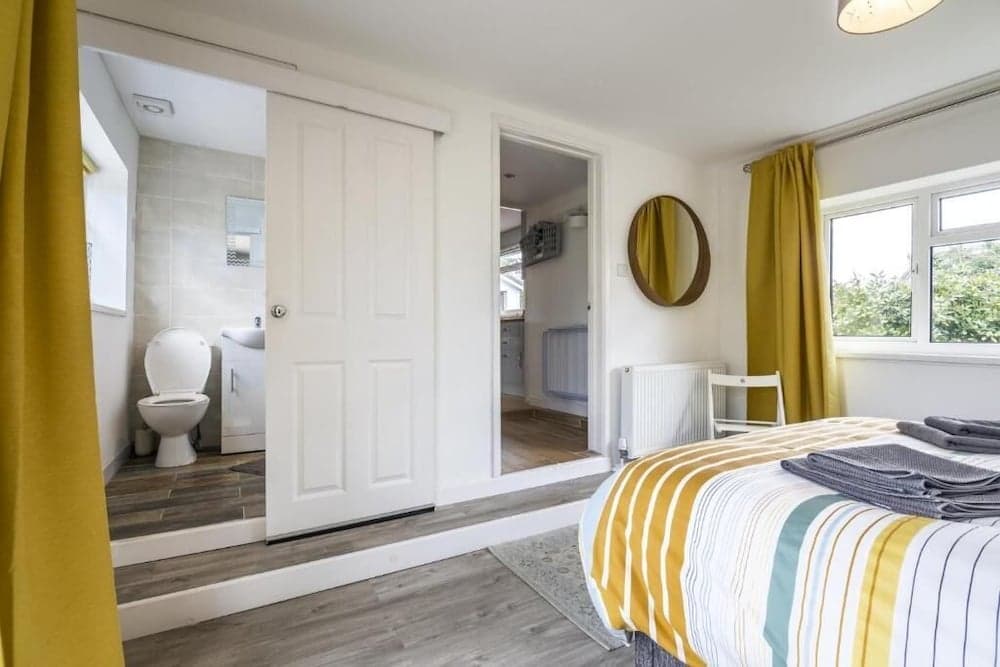 Little Hill - 3 Bed - Wisemans Bridge