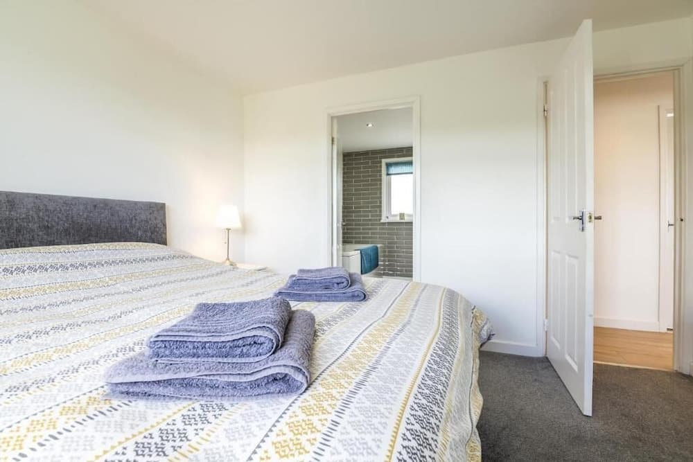 Little Hill - 3 Bed - Wisemans Bridge