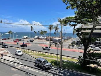 SALVADOR 3 QUARTOS ONDINA FRENTE A PRAIA