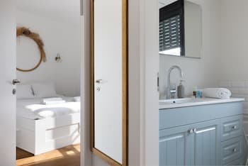 Chic and Sunny in the Heart of Tel Aviv