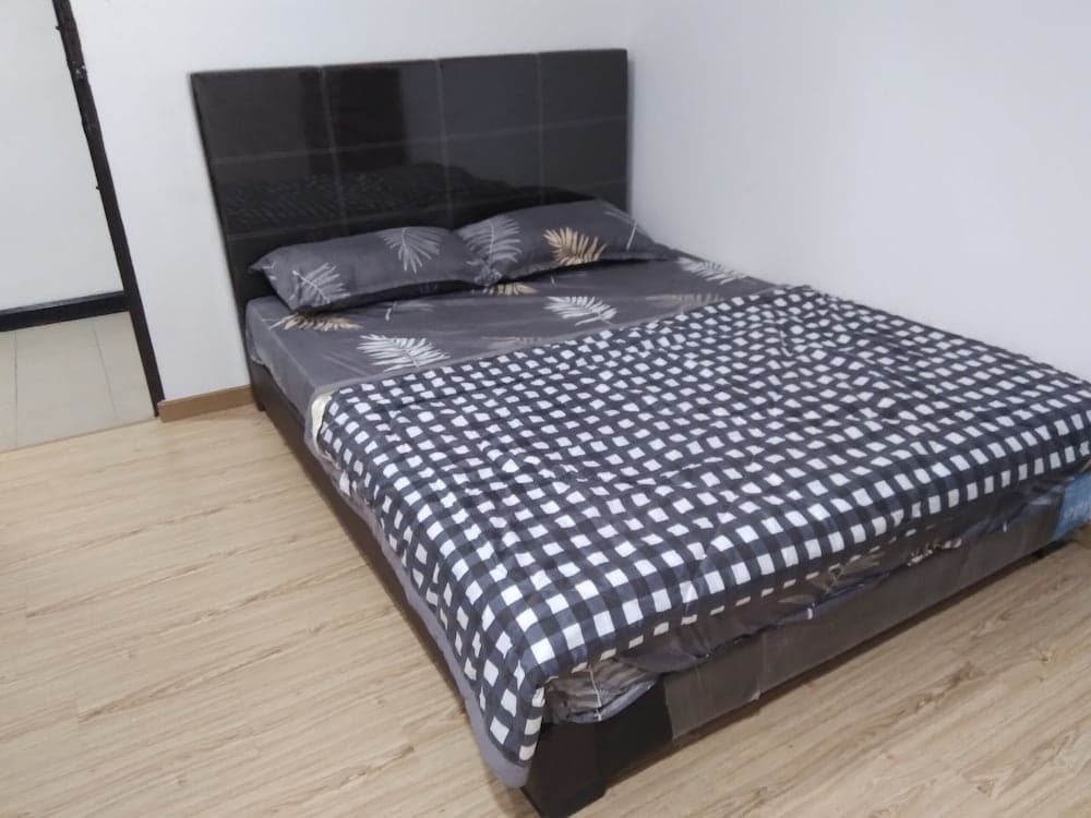 Spot ON 90439 Lh Home