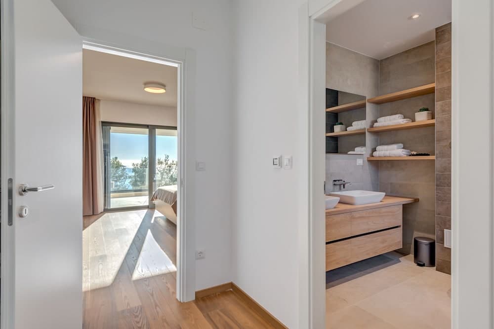 Sea Bliss Luxury Villa - Sevid