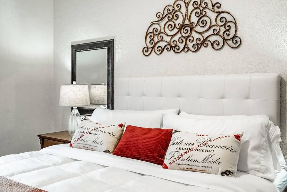 Glamorous Green Beauty