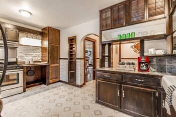 Glamorous Green Beauty