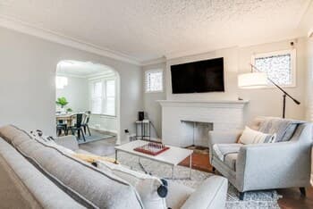 Stylish Getaway of University District