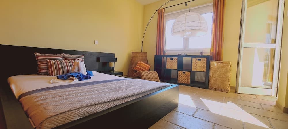 Paphos Elegance Apartment by STAY BnB