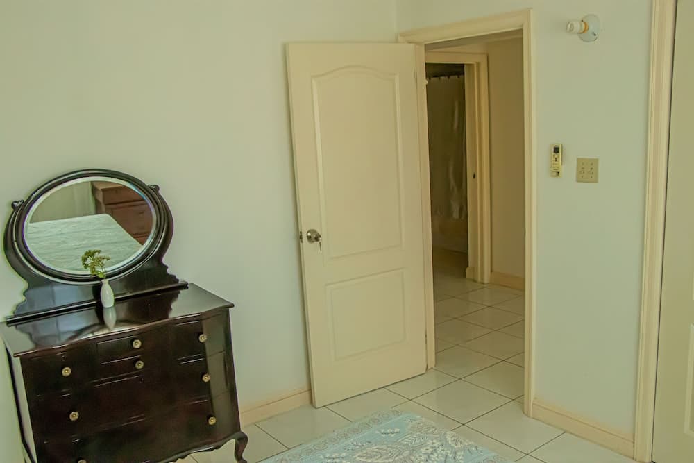 HOLIDAYS AT MANGO WALK COUNTRY CLUB