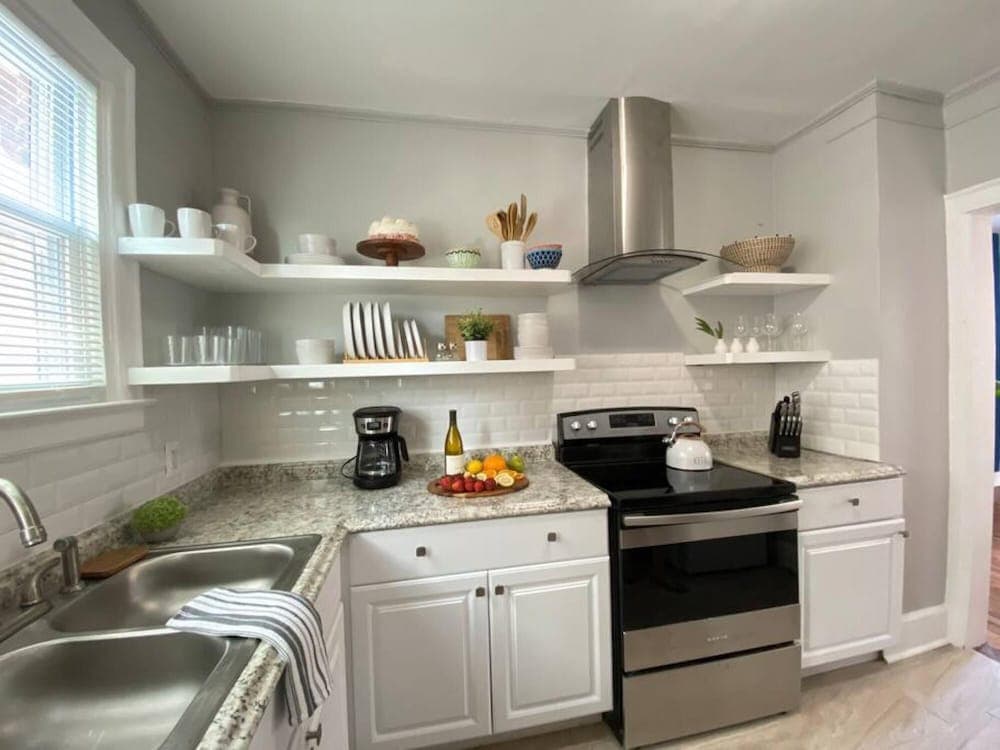 Stunning Apartment Near Palmer Park Free Parking