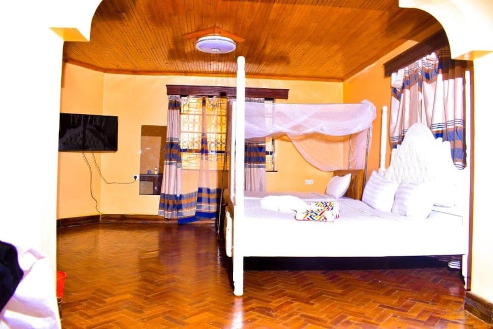 Consular Resort-Meru