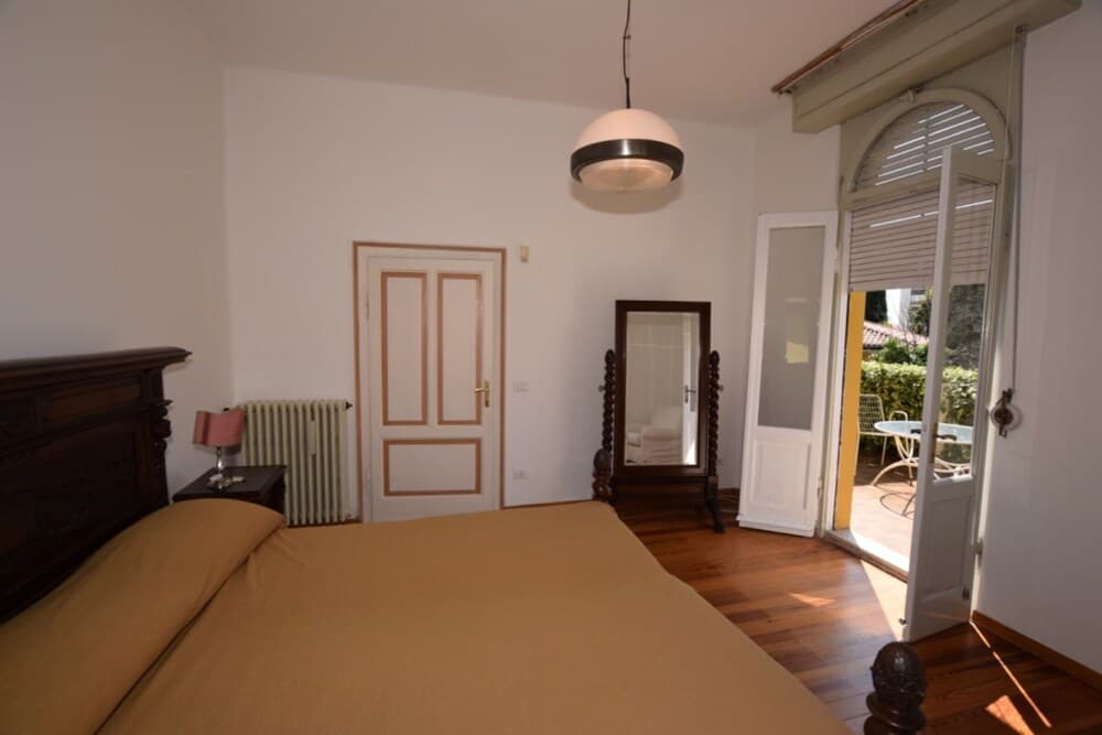 Villa Besana at 200 mt From Lake