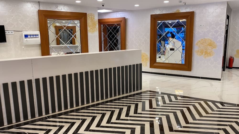 Grand Niki Hotel & Spa