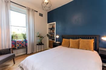 Modern and Jazzy 2 Bedroom House in Edinburgh