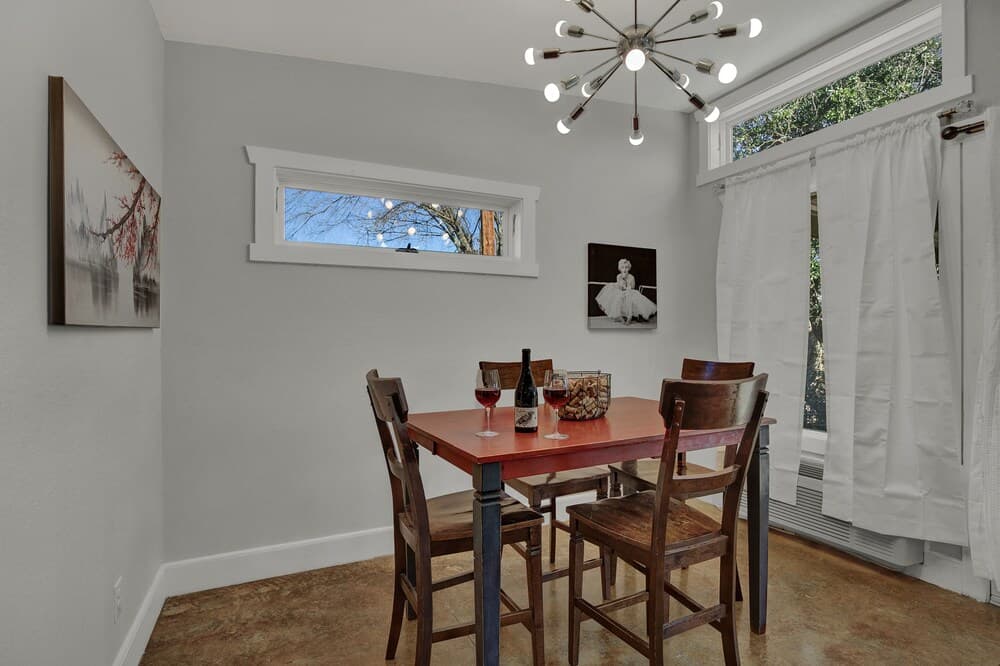 Romantic Casita With Grill ten min From Downtown!