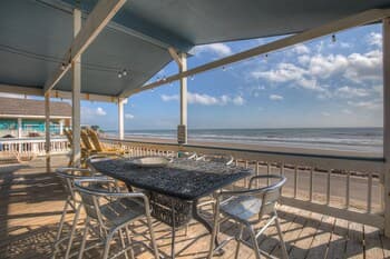 New! Beachfront Home W/grill & Stunning Views!