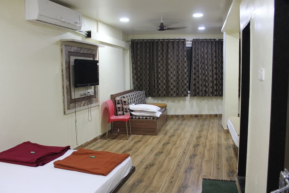 Hotel Mukesh residency