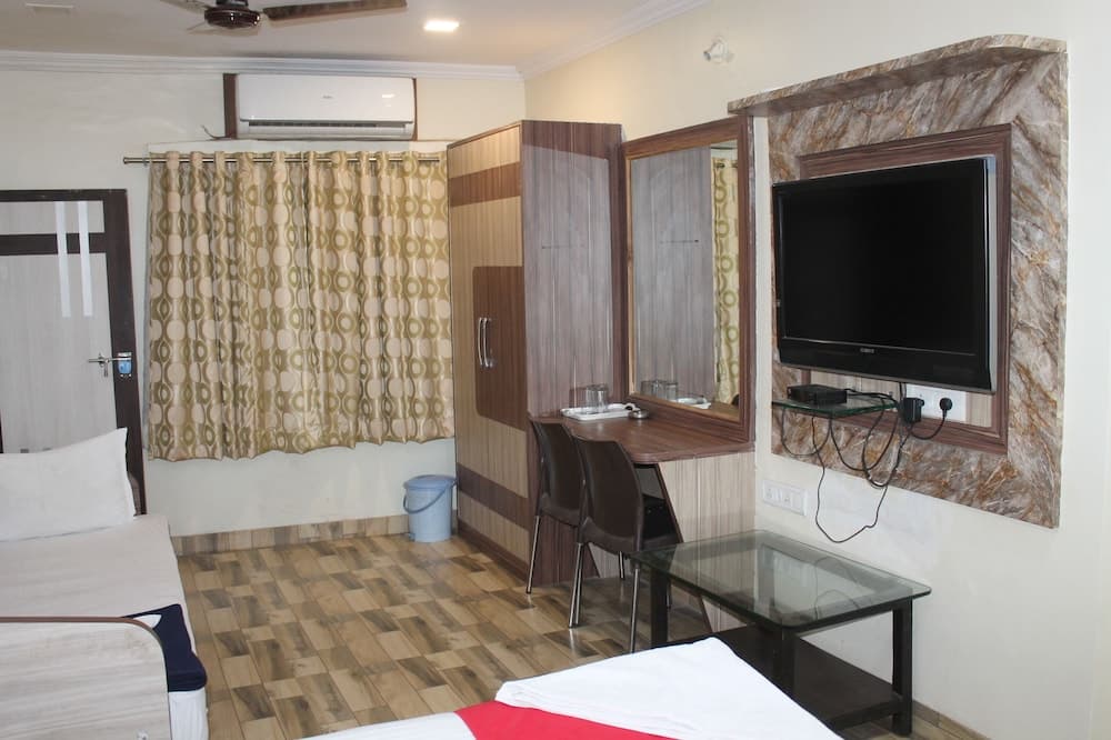 Hotel Mukesh residency