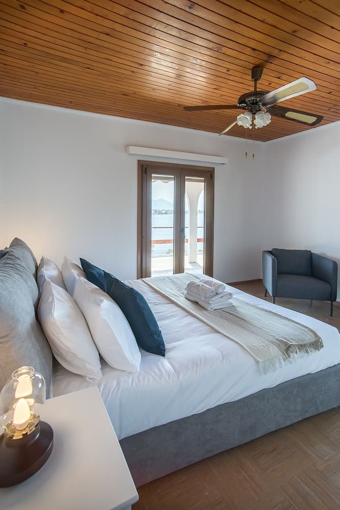 Phaedrus Living Sea View Villa Aegina