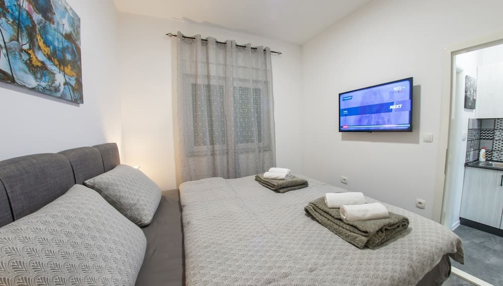 Cozy apartment in Old Town with parking