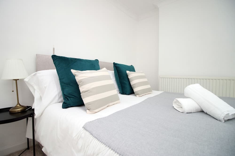 Mawr Terrace by Tŷ SA -NEW sleeps 8