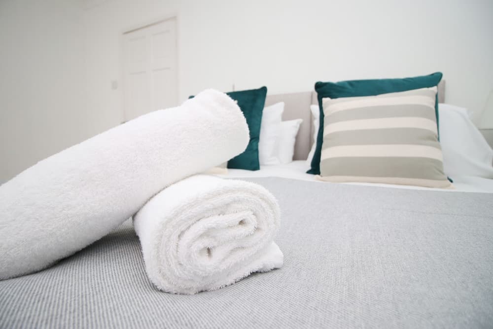 Mawr Terrace by Tŷ SA -NEW sleeps 8