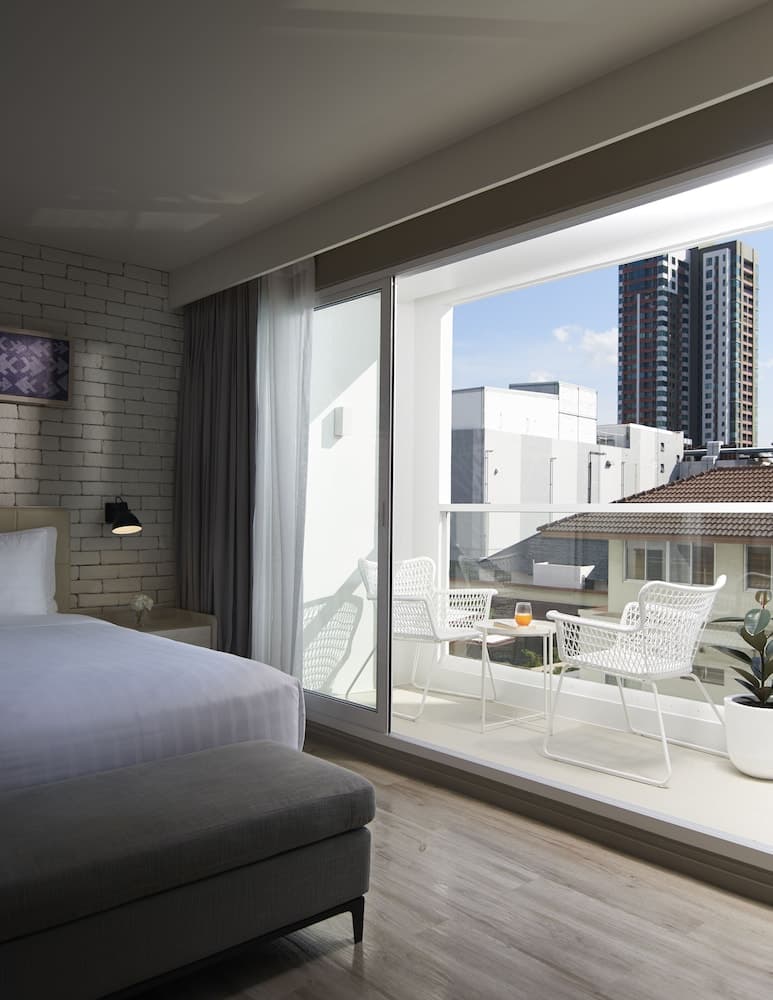 Shama Yen-Akat Bangkok