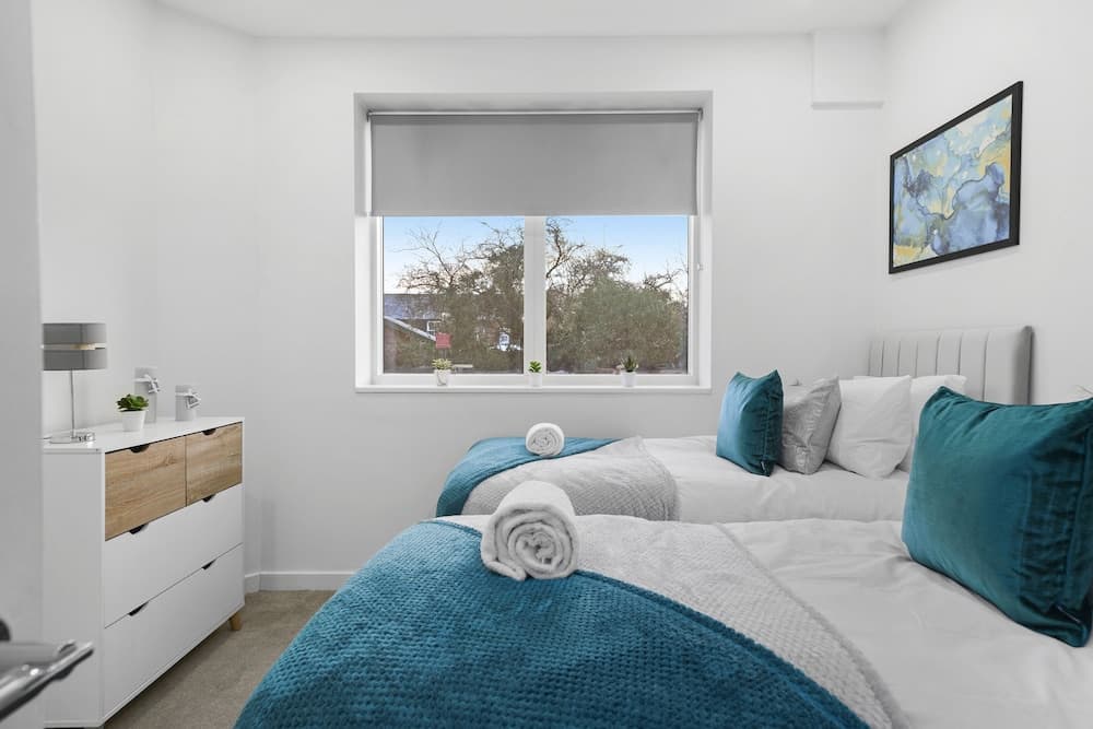 Central Stevenage Luxury 2 Bed Apartment