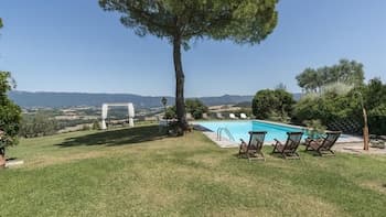 Pg-l188-lmne0at - Hostal de Todi 12