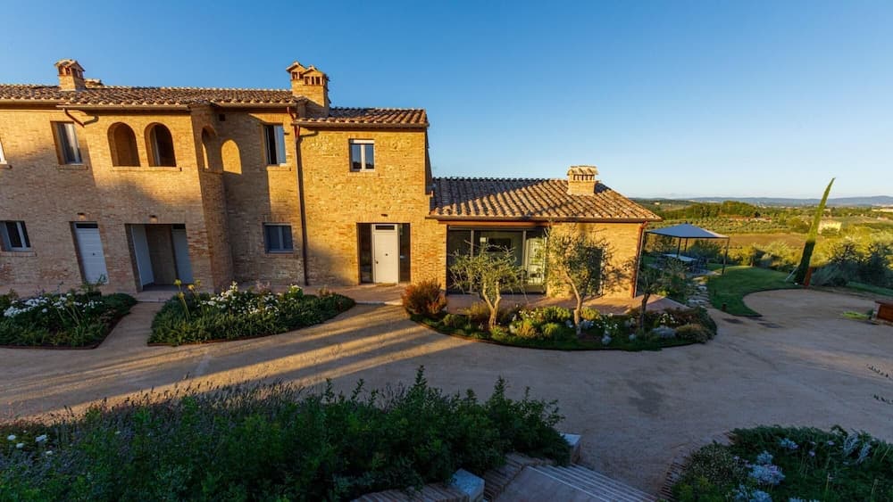 La Fonte Di Santa Regina 16