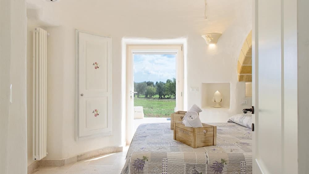 White Stone House 6 1