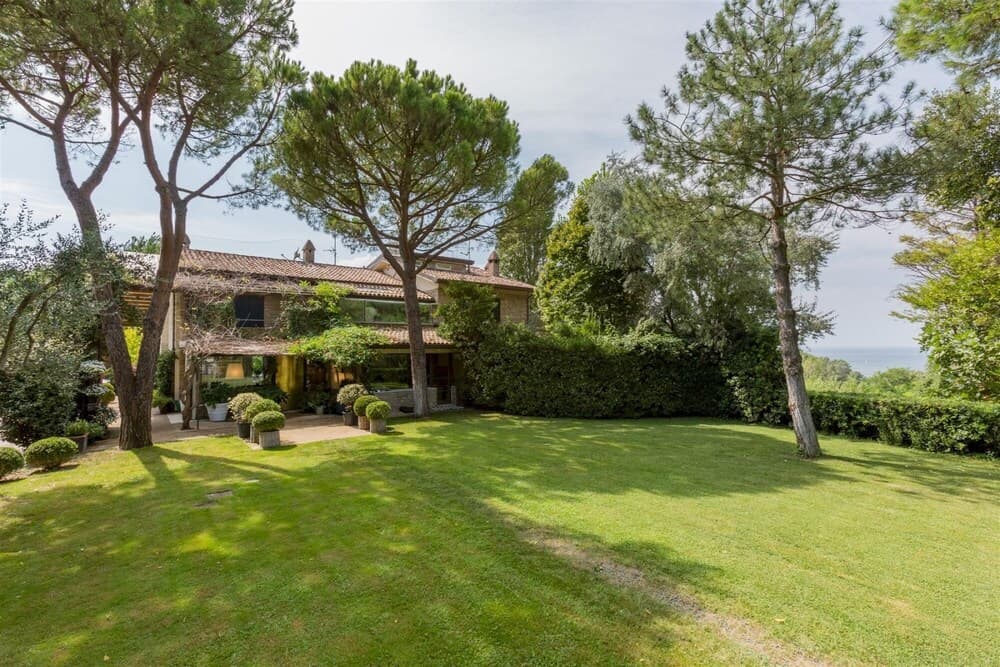 Villa Vallugola 8 in Pesaro