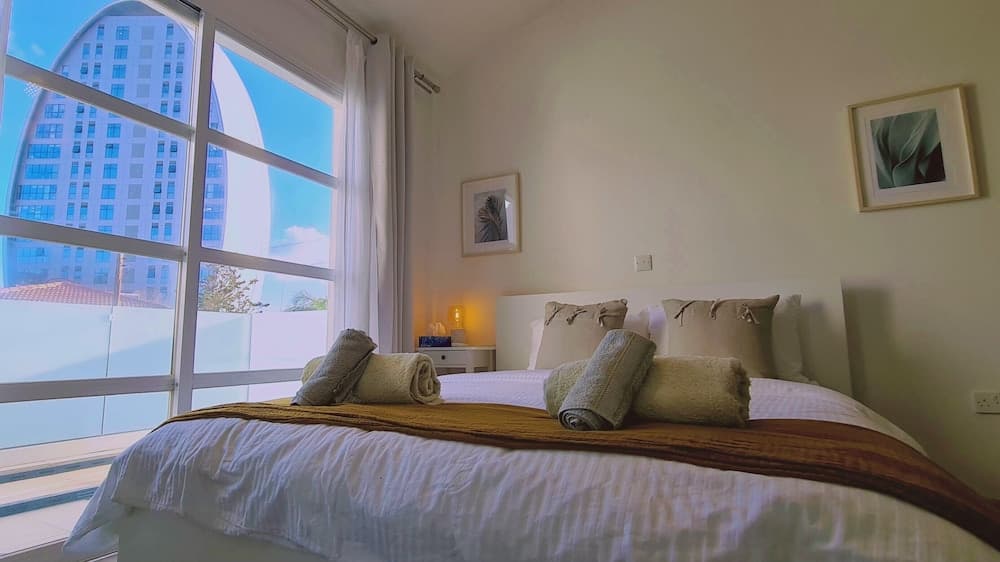 Downtown Retreat by STAY Bnb