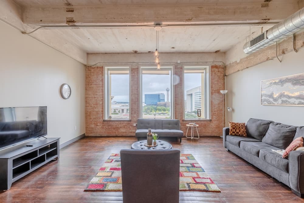 Corporate Suites  Butler Brothers Dallas