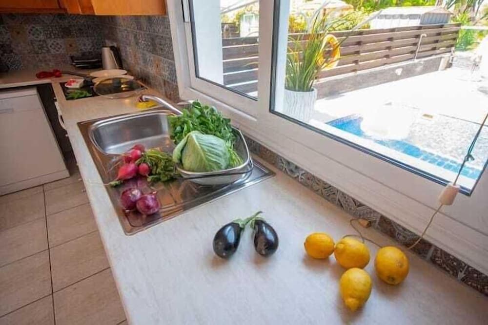 Eden Villa by STAY BnB